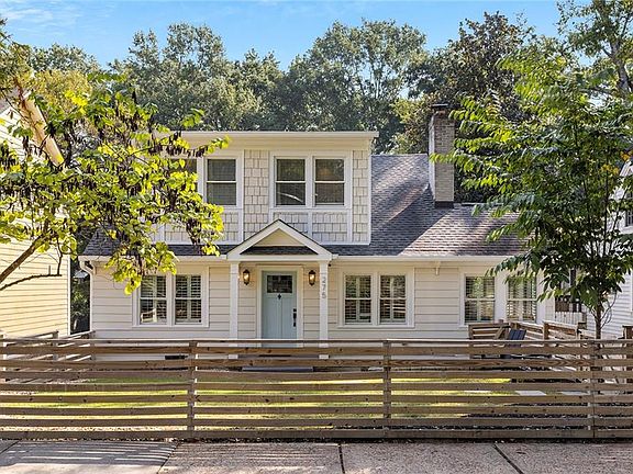 3rd image of 275 Rockyford Rd NE