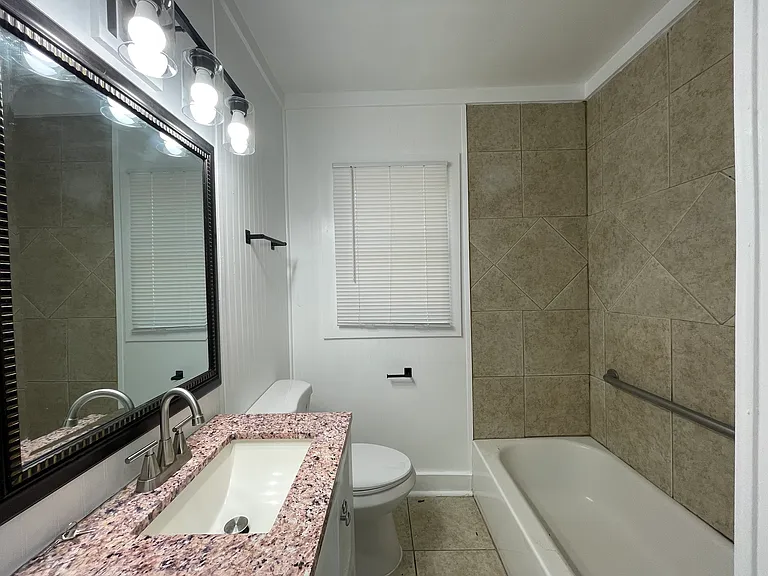 5414 Emory Dr — Photo 3