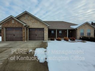 1046 Vineyard Way, Berea, KY 40403