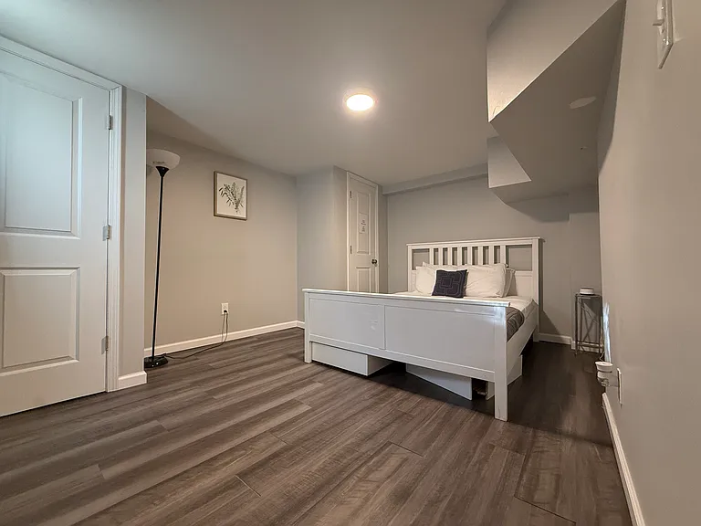 Shadycrest Dr — Photo 5