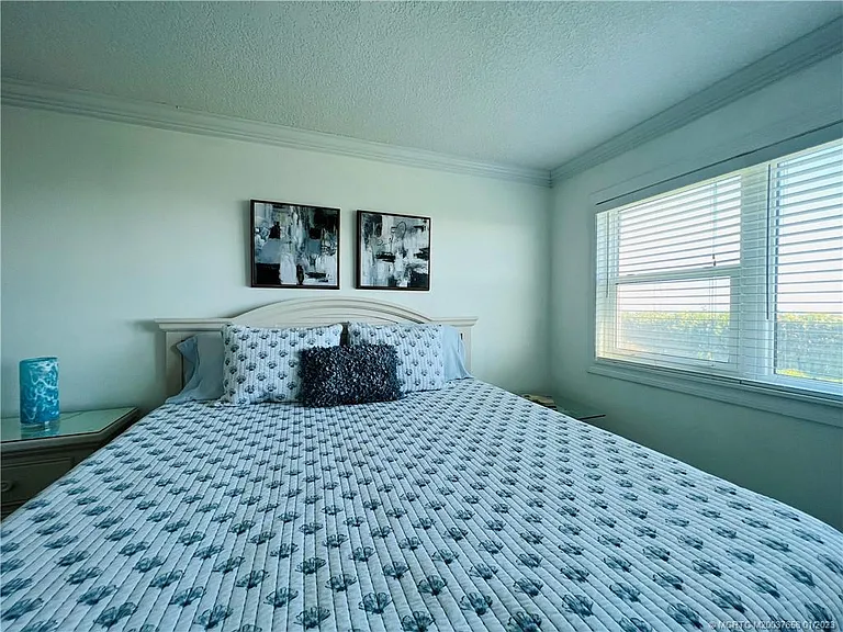 10044 S Ocean Dr #203 — Photo 35