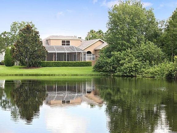 2nd image of 10556 Greencrest Dr