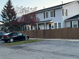 2906 Roundtree Blvd, Ypsilanti, MI 48197