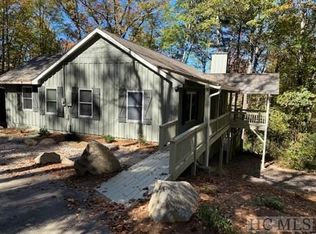 2592 Upper Whitewater Rd, Sapphire, NC 28774