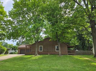 340 Broken Arrow Rd, Columbus, OH 43230