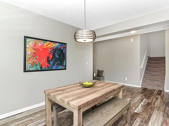 4th image of 762 Canberra Blvd