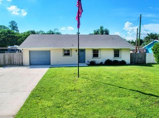 7456 Canal Dr, Lake Worth, FL 33467