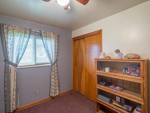 4th image of 498 Lancaster Ave