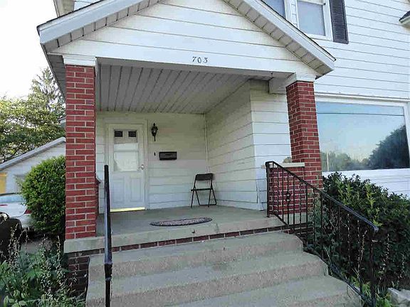 2nd image of 703 E Madison St