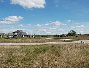 1st image of 732 Vienna Way