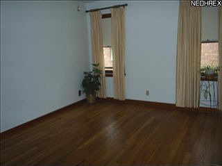 5th image of 25250 Marsdon Ave