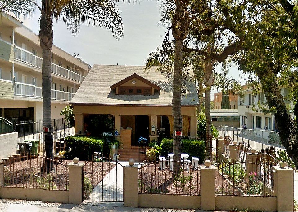 1st image of 554 N Alexandria Ave