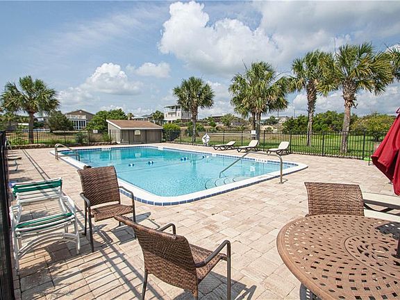 5th image of 925 Tarpon Ave APT 7