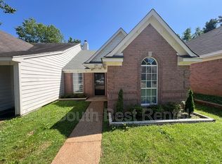 9269 Grove Manor Dr, Cordova, TN 38016