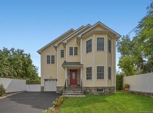 24 Cottage St, Norwalk, CT 06855