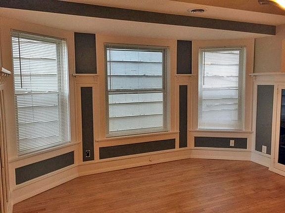 4th image of 2221 S Kinnickinnic Ave Floor 2