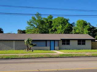 2496 Pass Rd, Biloxi, MS 39531