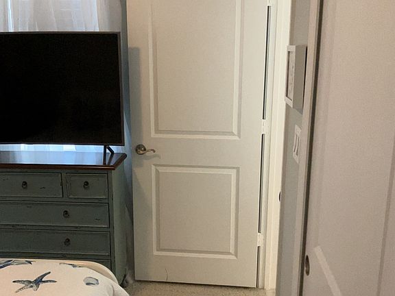 3rd image of 6634 Carlinga Dr