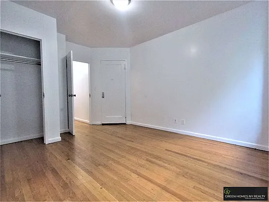 Rented by Green Home NY Realty LLC | media 11