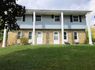 904 Badger Ln #906, Lake Geneva, WI 53147