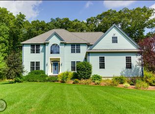 42 Albee Rd, Uxbridge, MA 01569