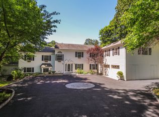 56 Summit Dr, Mahopac, NY 10541