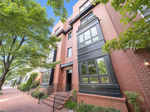 3rd image of 1412 Main Line Blvd Unit 102