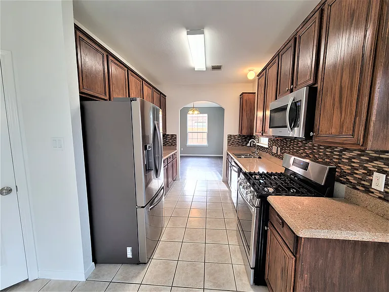 kitchen 1_05122021