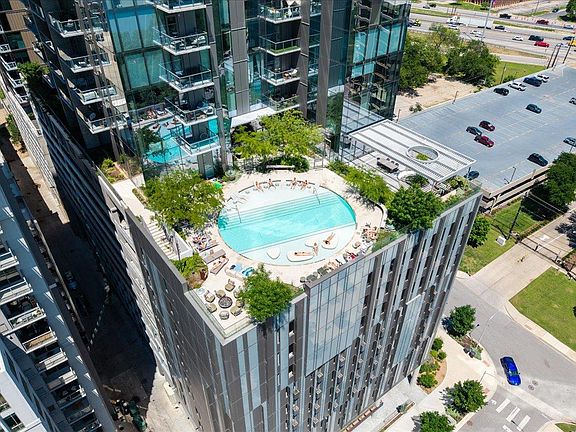 2nd image of 44 East Ave #1609