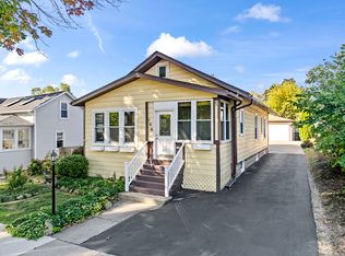 106 S Hale St, Palatine, IL 60067