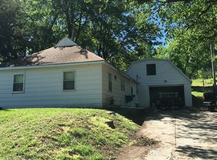 724 E 10th St, Concordia, KS 66901