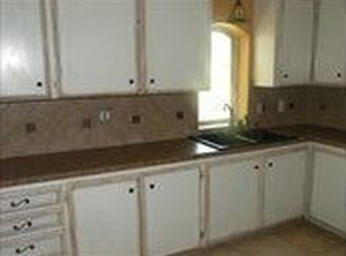 570 Coleto Park Rd, Victoria, TX 77905