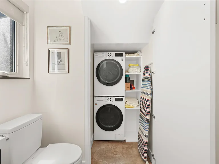 Convenient in-unit laundry.