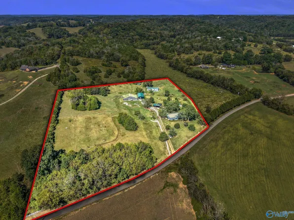 303 Poorhouse Rd, Taft, TN 38488