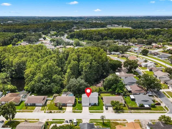 5107 Glenhurst Ln, New Port Richey, FL 34653