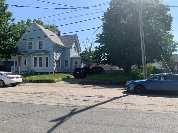 102 Kingman St, Brockton, MA 02302