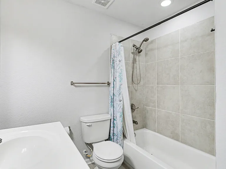 2700 Myrtle Ave — Photo 18