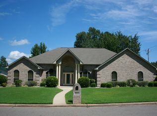 6902 Sugarland Dr, Texarkana, AR 71854