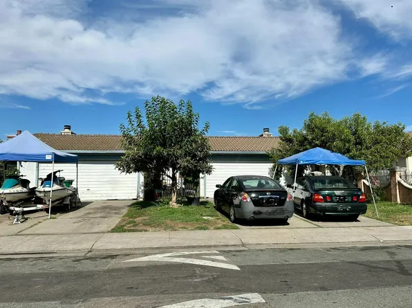 9321 Kirkby Ln, Stockton, CA 95210