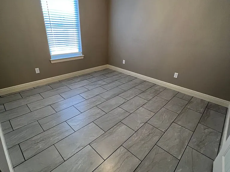 9016-9018 Sandra Way — Photo 12