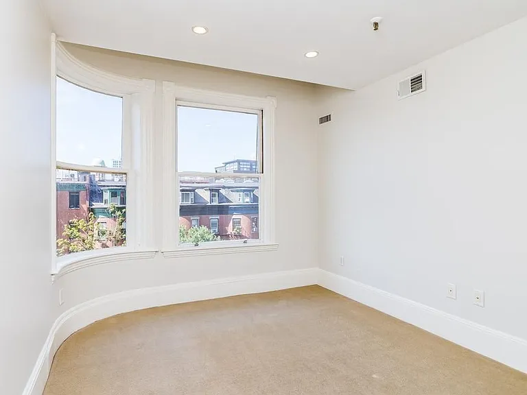 492 Massachusetts Ave #52 — Photo 8