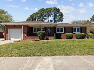 640 Providence Rd, Chesapeake, VA 23325