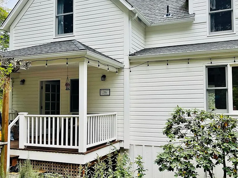5062 New Sweden Ave NE — Photo 2