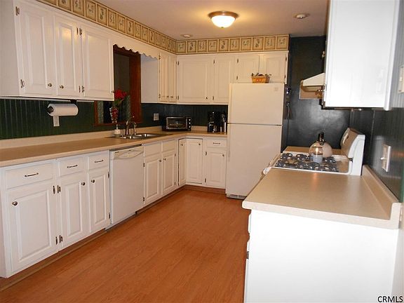 4th image of 21 Saratoga Dr