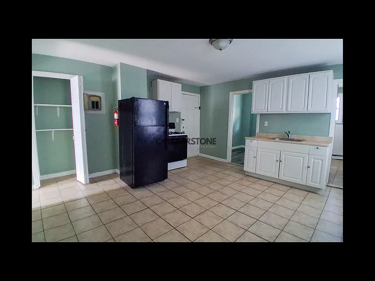 549 Summer St — Photo 10