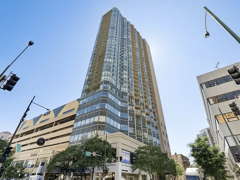 111 W Maple St #2407 — Photo 19