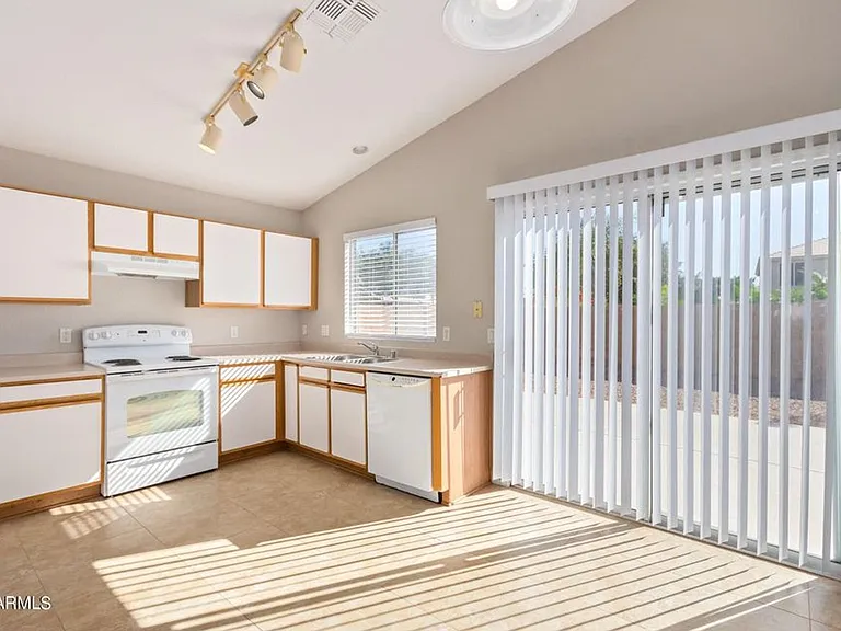 12701 W Cherry Hills Dr — Photo 9