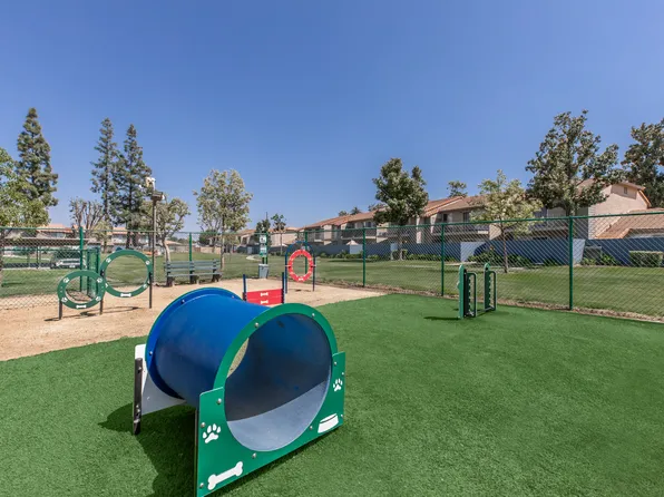 Sierra Vista Apartments, 10558 Mountain View Ave #610N, Redlands, CA 92373