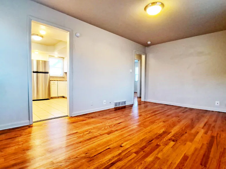 1575 S Quieto Ct — Photo 3