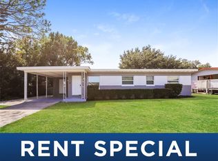 210 W Grossenbacher Dr, Apopka, FL 32712